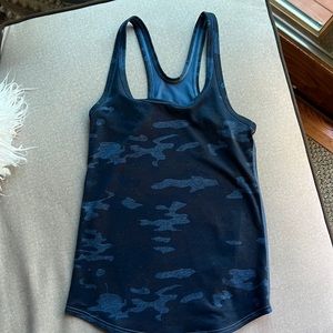 Lululemon tank top navy camo